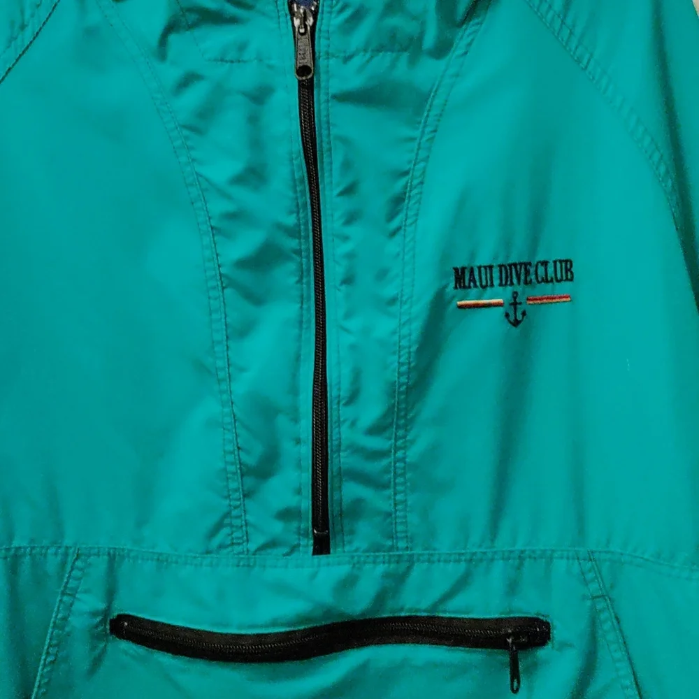 Maui Dive Club pull over hooded windbreaker - Picture 7 of 7